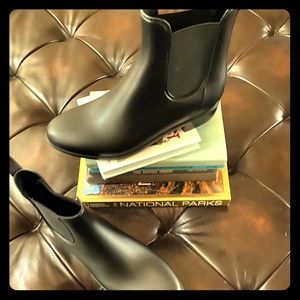 J Crew Chelsea rain boots- 9